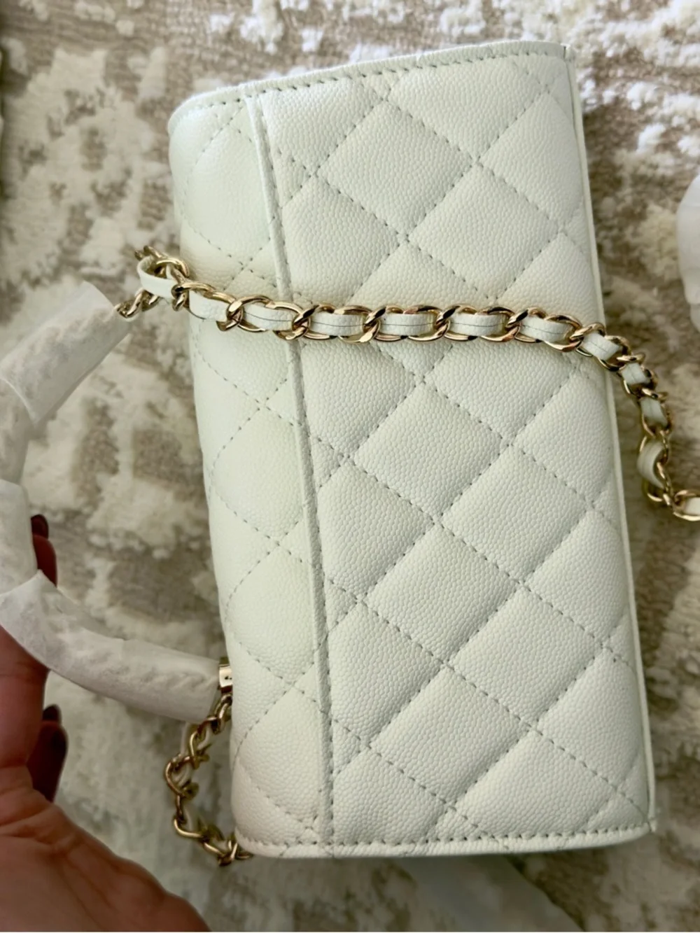 Chanel makeup bag white - Picture 4 of 4